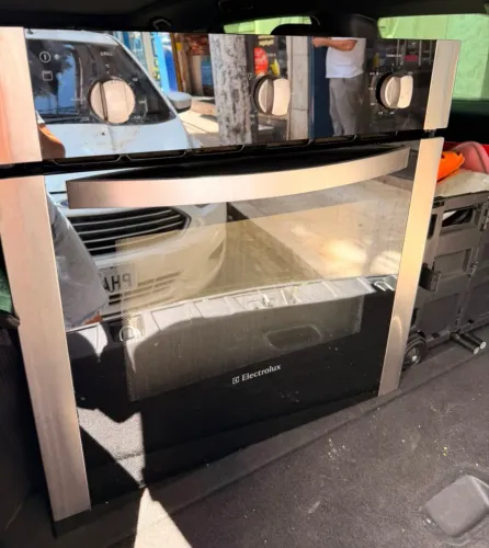Forno embutir eletrolux a gás usado 80litros