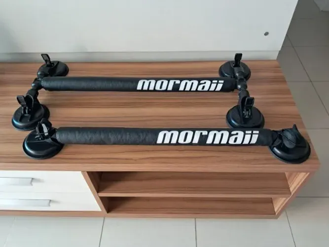Rack De 6 Ventosas Com Backup De Segurança Mormaii Cor Preto Suporte de Prancha