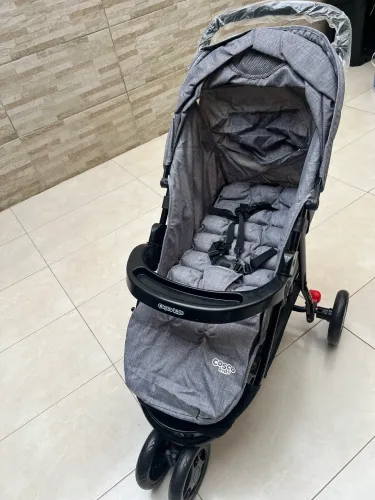 Carrinho + bebê conforto- Quem chegar primeiro leva!!!!!