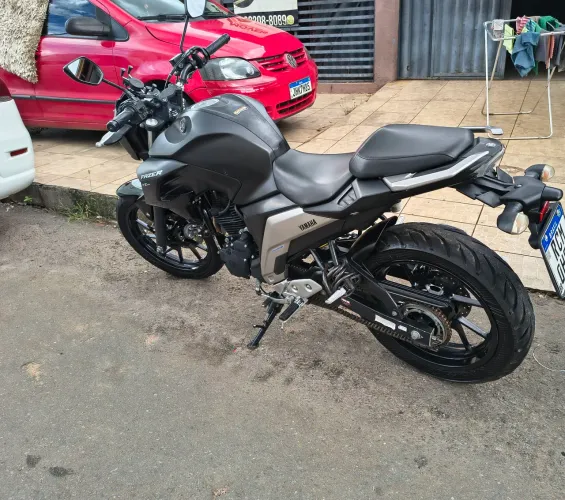 Fazer 250