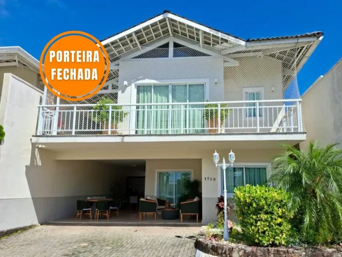 Casa de condomínio de alto padrão com 4 suítes em Fortaleza