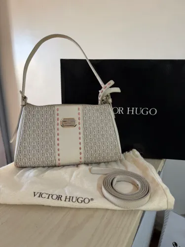 Bolsa Victor Hugo new Ada pequena