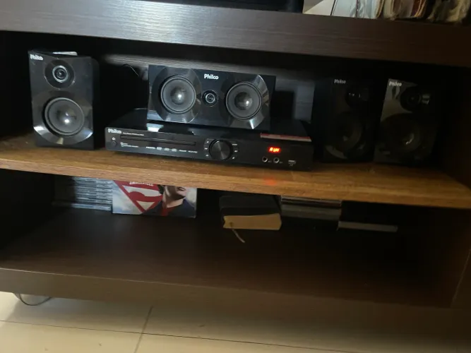 Vendo home theater pht 690