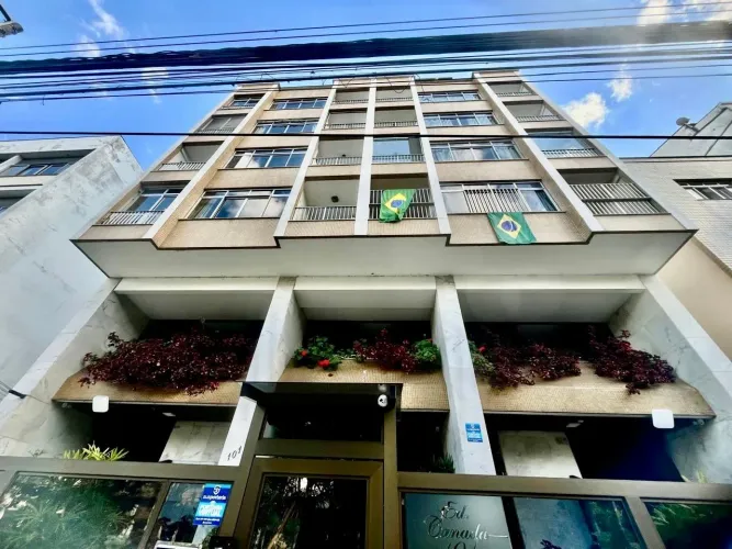 Apartamento com 2 dormitórios à venda, 95 m² por R$ 580.000,00 - Centro - Nova Friburgo/RJ