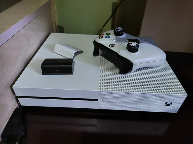 Xbox one s 1tb 