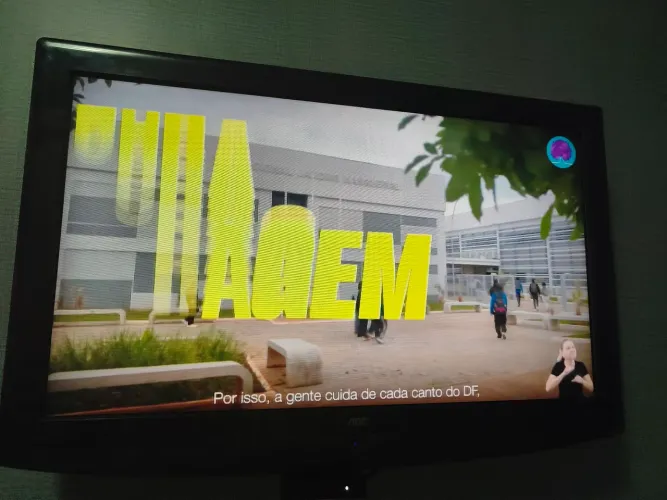 Tv 32 AOC com conversor
