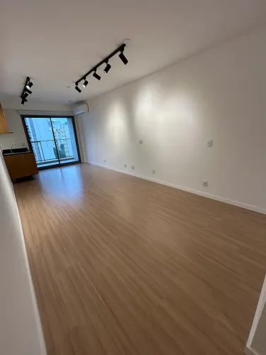 Alugo estúdio (Conviva Inga) apt 1006 com vista para a Fortaleza Santa Cruz 