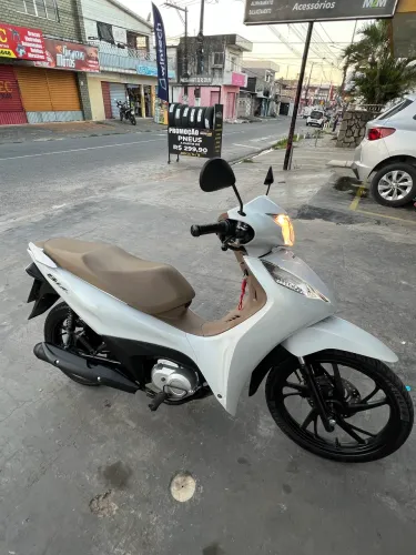Biz 125 EX 2025