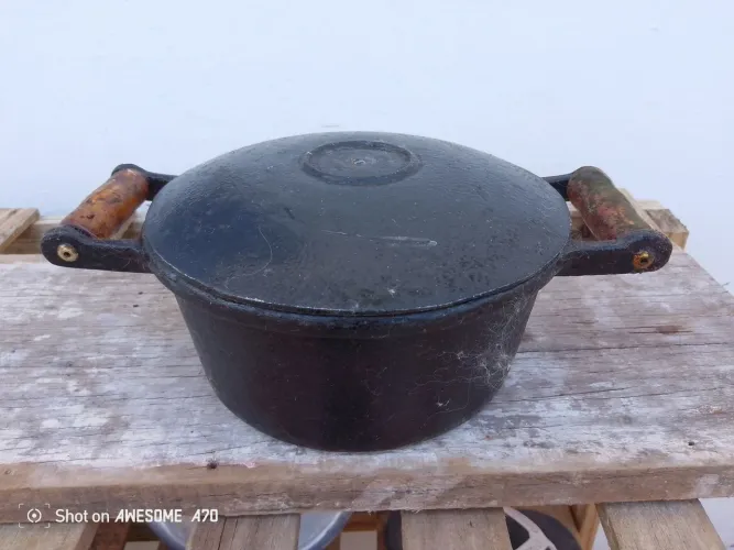 Panela de ferro 2 litros 