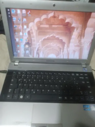 Notebook samsung i5, 8gb de memória ssd 128, Windows 11, funcionando perfeitamente