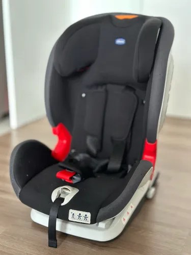Cadeirinha Chicco Youniverse Preta