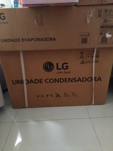 Ar condicionado LG 12000 BTUs Dual inverte Voice novo na caixa nunca foi usado