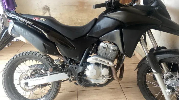 Xre 300 toda conservada!