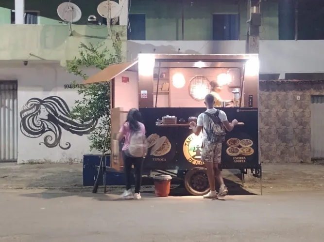 Vendo trailer para comércio alimentos/outros