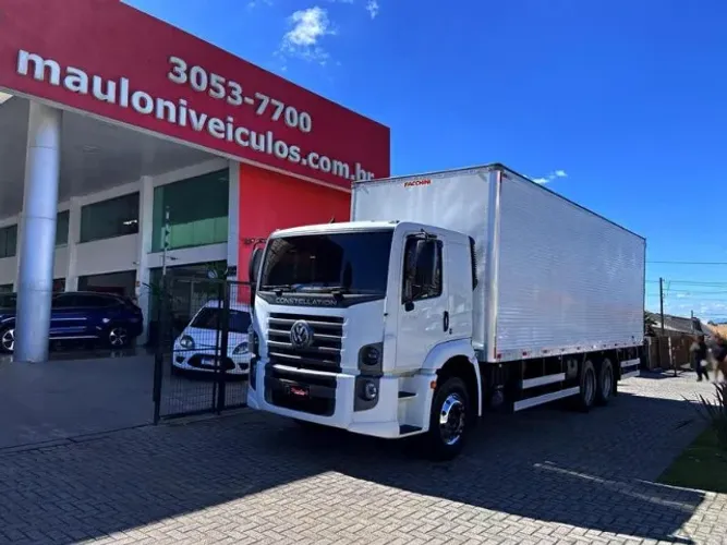 26-320 CONSTELLATION 6x2 2p (DIESEL)