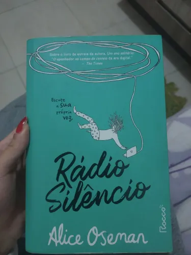 Livro Rádio Silêncio Seminovo