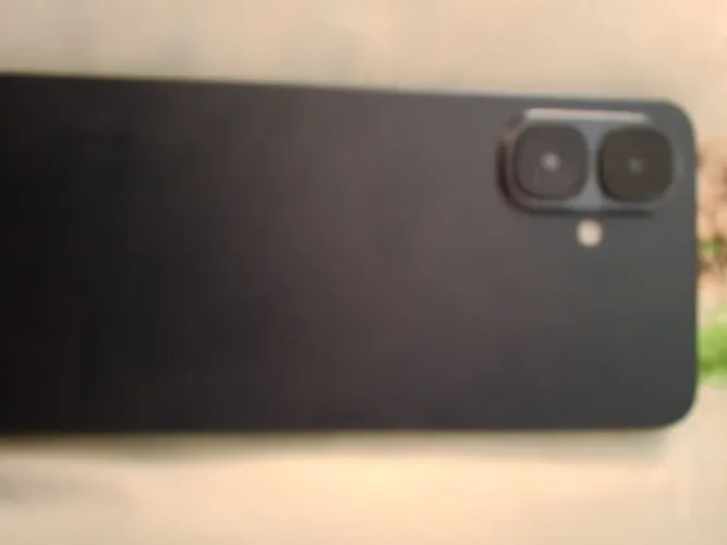 Vende se celular semi novo