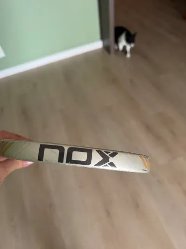 Raquete Nox beach tennis