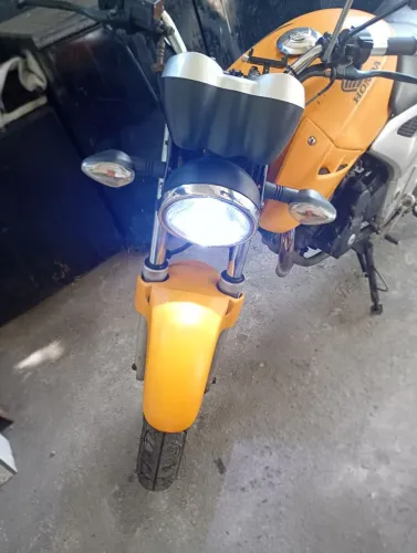 Vendo Twister moto em dia no meu nome transfiro na hora