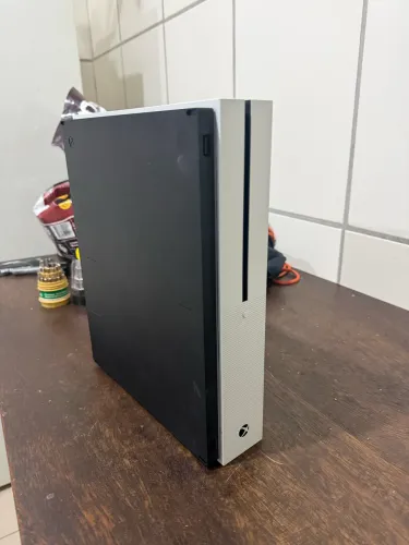 Xbox one S 500gb perfeito estado