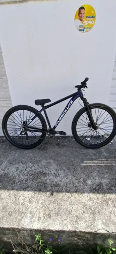 Bicicleta ABSOLUTE confortável para pedal