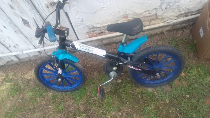 Bicicleta criança azul 
