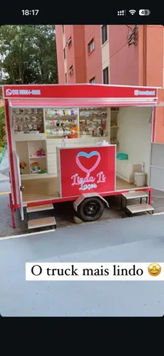 Traler loja roupas acessórios e laços