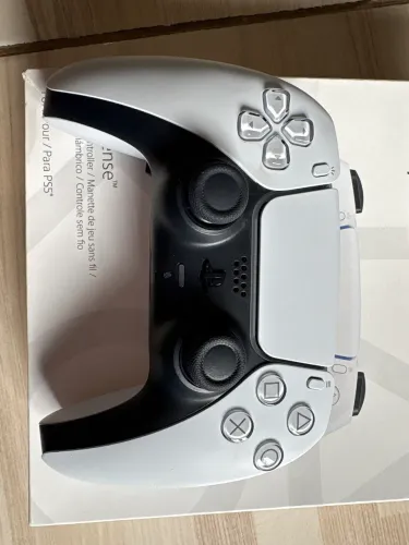 Controle PlayStation 5 usado poucas vezes
