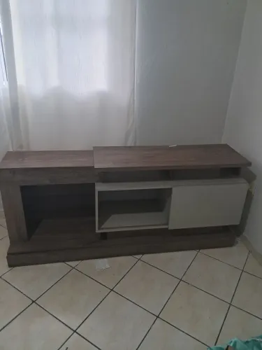 Rack extensível para TV - Madeira/Bege - Ótimo Estado 