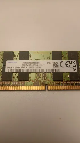Memória 16 GB DDR4 genérica