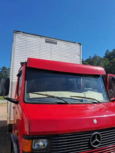 Mb 912 1994 vermelha freio a ar ótimo pra mudança ótimas condições excelente de Mecânica