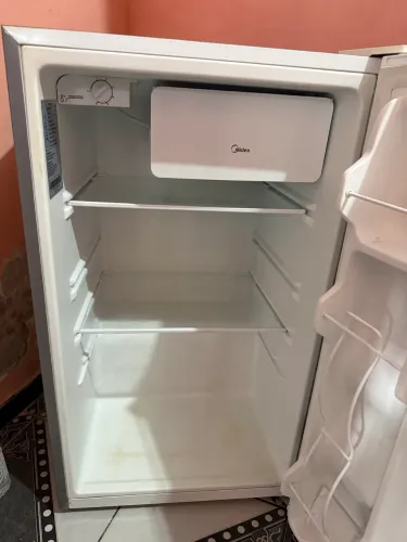 Frigobar mídia