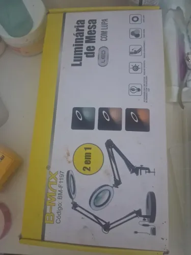 Vendo luz nunca usado na caixa
