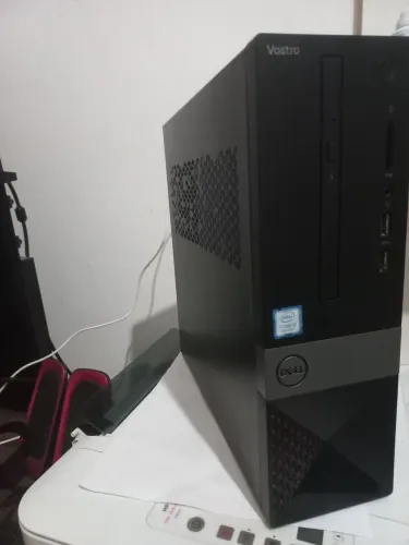 Vendo cpu Dell Vostro 3470 i3 8° geração, 8 Gb ram, ssd de 240, WiFi, Windows 11.