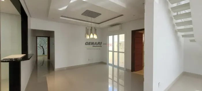 Sobrado à venda com 3 Quartos no Condomínio Jardim Portal dos Ipês, Indaiatuba - SP