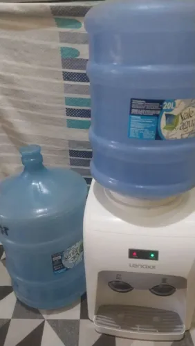 Bebedouro Lenoxx e aspiradores de pó