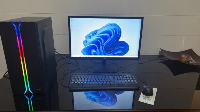 Vendo PC GAMER com CPU e Munitor Lg tela 24,5