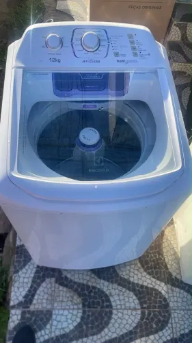 Máquina de lavar Electrolux 12 kg
