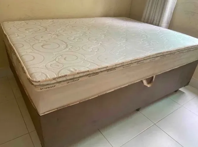 Box bau casal