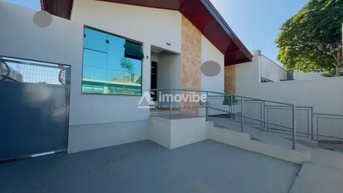 Casa Comercial com 86m² no Centro em Americana/SP