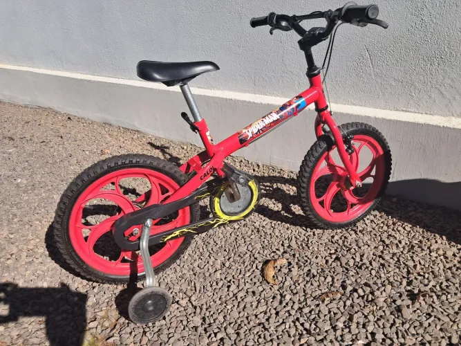 Bicicleta Caloi Infantil Spiderman aro 16