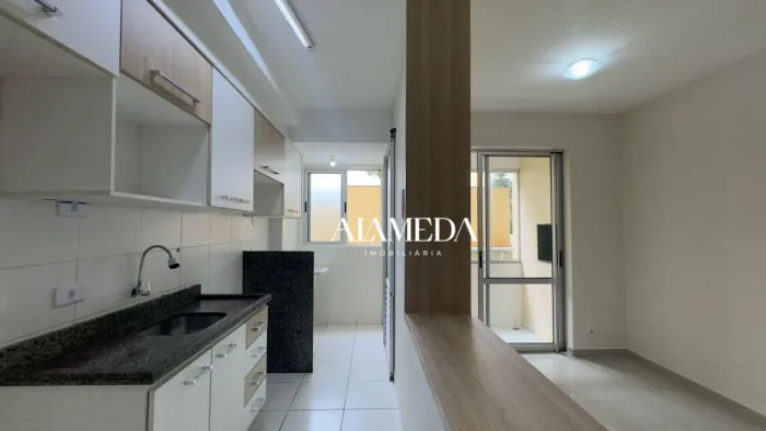 Apartamento com 3 Quartos Próximo ao Shopping Boulevard para Alugar por R$ 1.950/mês - Jar