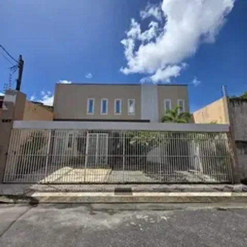 PRÉDIO COMERCIAL