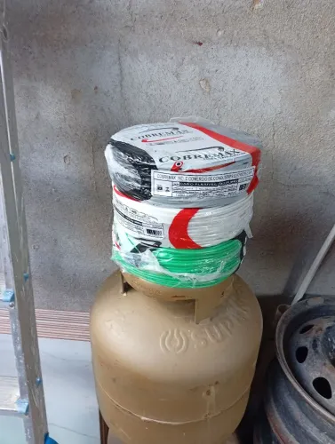 vendo 3 peças de fio 