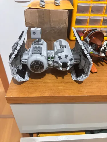 Blocos de Montar - Star Wars Bombardeiro TIE