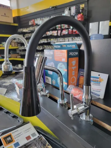 Torneira Cozinha Gourmet Flexível Preta Bancada