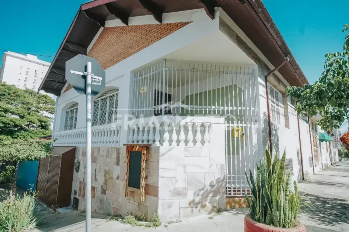 Casa à venda no bairro Cidade Alta