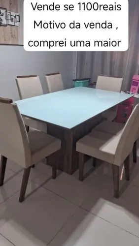Mesa de 6 cadeiras