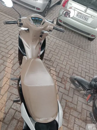 Vendo Honda biz 