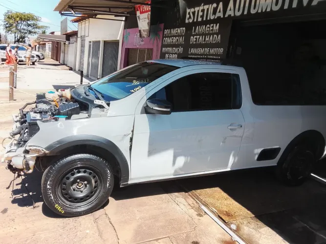 Volkswagen Saveiro 1.6 MI/ 1.6 MI Total Flex 8V (álcool) 2014